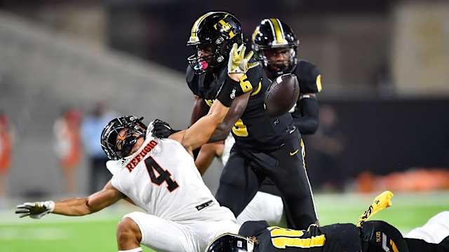 Timpson vs Refugio December 8, 2022 Photo-Dustin Nguyen97